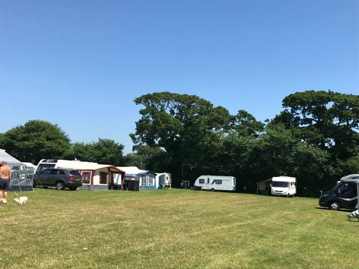 Leadstone Camping - zdjęcie 2