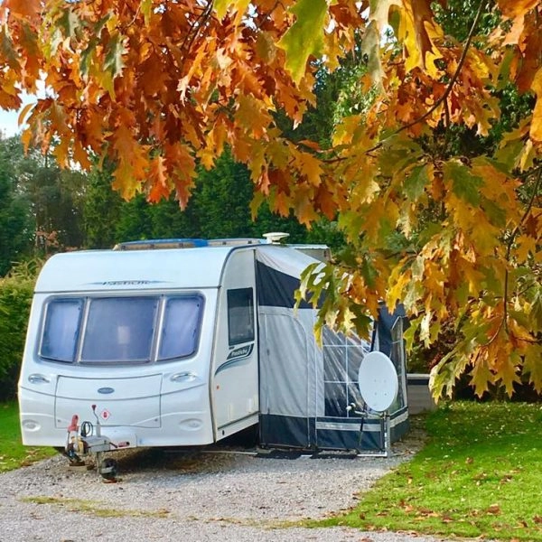 Longnor Wood Caravan Park - zdjęcie 2