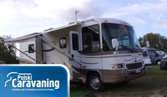 Amerykański kamper z silnikiem V8 8.1 - ile pali? (polskicaravaning.pl)