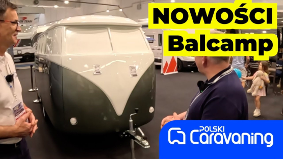 Campervan z gwiazdą dla 4 osób i przyczepka w kształcie VW Bulika od firmy Balcamp