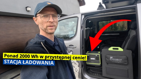 Stacja ładowania i solary Fossibot