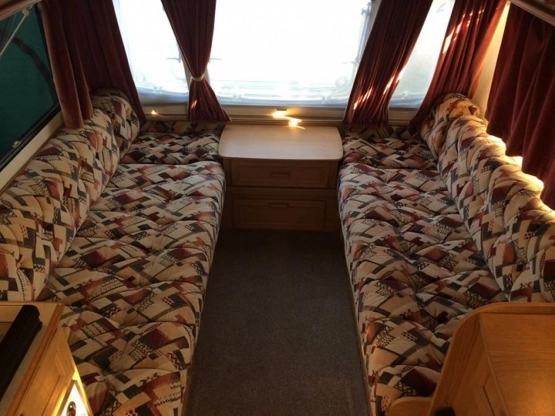                         Przyczepa kempingowa Avondale 4/5 osobowa 1999 rok - zdjęcie 7
                        