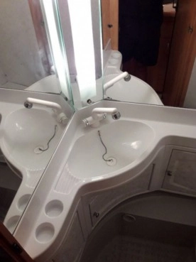                         Hobby Excellent 450UF - zdjęcie 1
                        