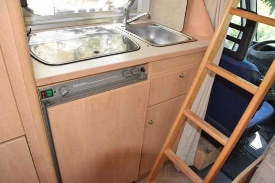                         Fiat Ducato Burstner Kempingowy Camper Kamper - zdjęcie 8
                        