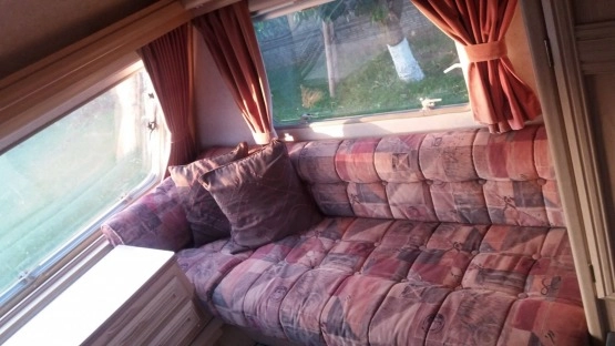                         Przyczepa kempingowa Marki Sterling, Model Sprite Excel 500L, NA 5 OSÓB! - zdjęcie 7
                        