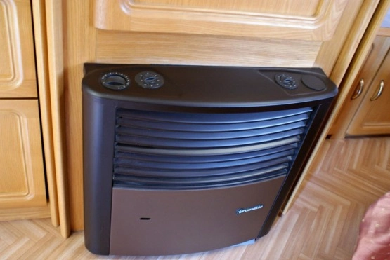                         Tabbert Comtensse 540 - zdjęcie 3
                        