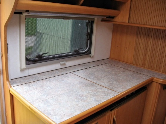                         Przyczepa wysokiej jakości LMC Luxus 530K1 - zdjęcie 15
                        