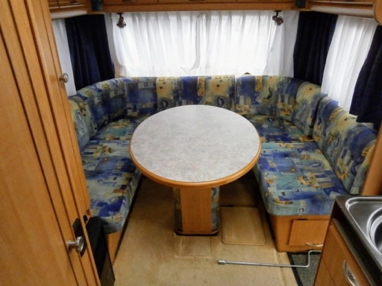                         Przyczepa wysokiej jakości LMC Luxus 530K1 - zdjęcie 5
                        