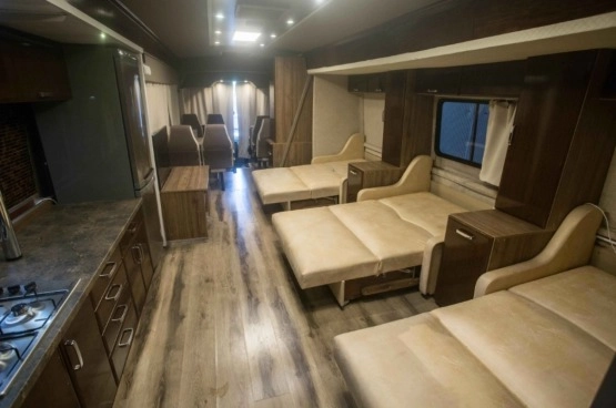                         Kamper camper z autobusu Bova motorhome - zdjęcie 16
                        