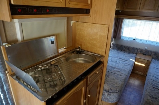                         PRZYCZEPA KNAUS AZUR 495, Przedsionek, DMC 1200 kg - zdjęcie 7
                        