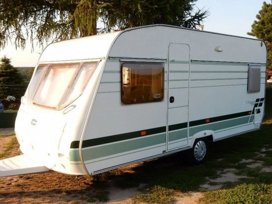                         Lunar CHATEAU 2005r., 4-5 osób, duży przedsionek + duże łóżko małżeńskie - zdjęcie 18
                        