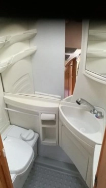                         Przyczepa kempingowa Caravelair - zdjęcie 4
                        