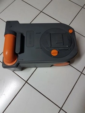                         Sprzedam nową kasetę do toalety THEDFORD C 250/260 wraz z zapasową deską do toalety - zdjęcie 1
                        