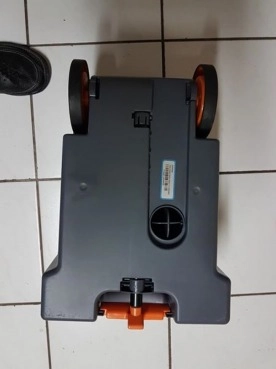                         Sprzedam nową kasetę do toalety THEDFORD C 250/260 wraz z zapasową deską do toalety - zdjęcie 3
                        