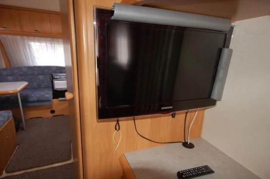                         Hobby DMC 1400 piętrowa, wszystko sprawne, gotowa do jazdy - zdjęcie 22
                        