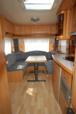                         Hobby DMC 1400 piętrowa, wszystko sprawne, gotowa do jazdy - zdjęcie 7
                        