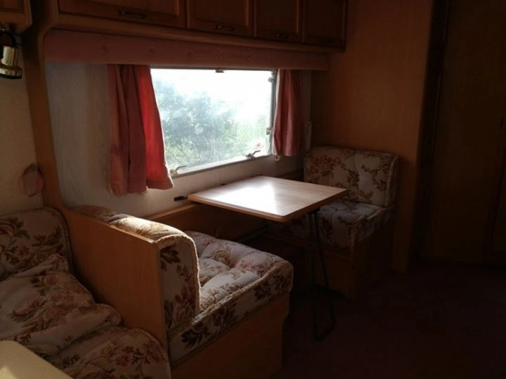                          Przyczepa kempingowa Abi Dalesman 4 osobowa z przedsionkiem 1996 - zdjęcie 5
                        