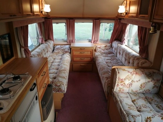                          Przyczepa kempingowa Abi Dalesman 4 osobowa z przedsionkiem 1996 - zdjęcie 8
                        