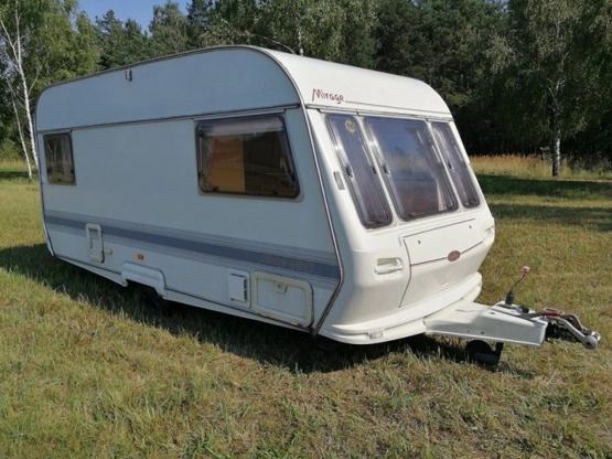                         Przyczepa kempingowa Coachman 5 osobowa z przedsionkiem 1994 - zdjęcie 1
                        