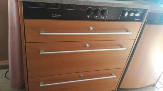                         Przyczepa Dethleffs Camper lifestyle 2008 r. Klima, bezwypadkowa, Motylek - zdjęcie 6
                        