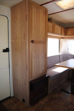                         HOMECAR 4 osobowa. Ogrzewanie! Idealna na działkę, budowę. Tansport! - zdjęcie 4
                        