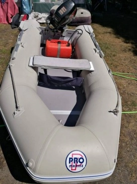                         Ponton Promarine 330 z silnikiem Suzuki 15 df - zdjęcie 2
                        