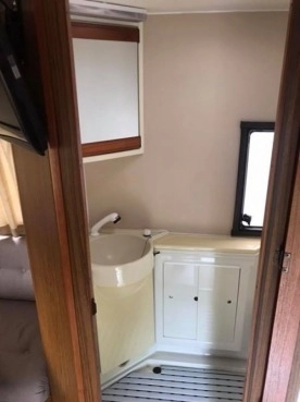                         Rozważam sprzedaż kampera VW LT31 w zabudowie KARMANN - zdjęcie 6
                        