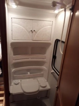                         Kemping Hobby Prestige 650 5-6 os. - zdjęcie 6
                        