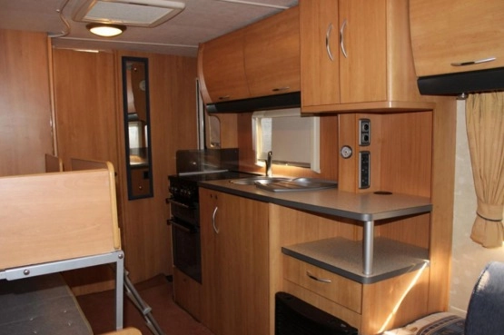                         Przyczepa kempingowa ACE 2006 - zdjęcie 11
                        