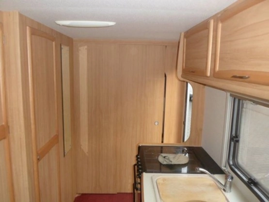                         Kemping Avondale Dart SE 510-5. 6 osobowy - 2006 rok + przedsionek - zdjęcie 2
                        