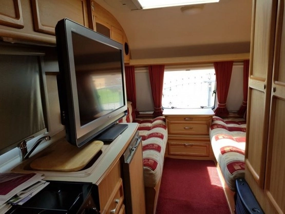                         Kemping Avondale Dart SE 510-5. 6 osobowy - 2006 rok + przedsionek - zdjęcie 4
                        