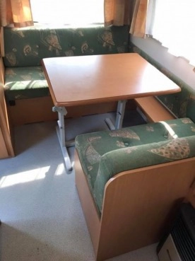                         Przyczepa Chateau - zdjęcie 9
                        