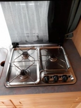                         Przyczepa Hobby Exclusive 400. Bardzo dobry stan! - zdjęcie 3
                        