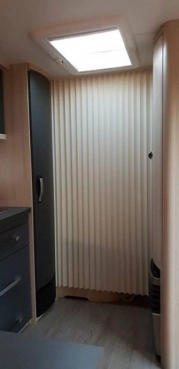                         Przyczepa HOBBY 460 UFe rok 2015, model 2016 - zdjęcie 3
                        