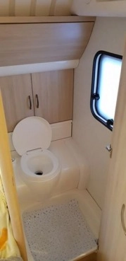                         Przyczepa HOBBY 460 UFe rok 2015, model 2016 - zdjęcie 7
                        