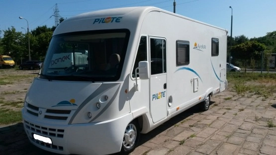                         Kamper Camper Pilote Aventura G-730 rok 2011 przebieg 67tyś OKAZJA!!!  - zdjęcie 2
                        