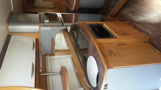                         Kamper Camper Pilote Aventura G-730 rok 2011 przebieg 67tyś OKAZJA!!!  - zdjęcie 5
                        