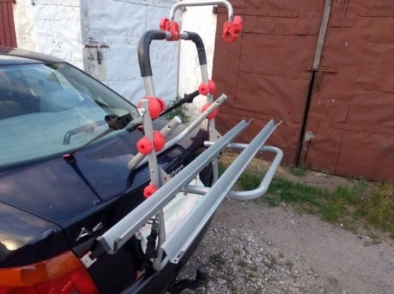                         Bagażnik do przewozu rowerów na klape Eufab - zdjęcie 7
                        
