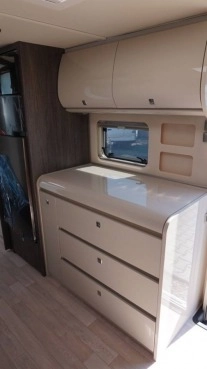                         Fendt Caravan Brillant 700 TFD model 2018 - zdjęcie 12
                        