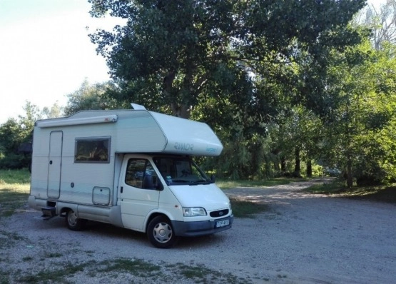                         Ford Transit 2.5D 1995 r. zarejestrowany na 6 osób - zdjęcie 13
                        