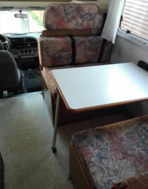                         Ford Transit 2.5D 1995 r. zarejestrowany na 6 osób - zdjęcie 20
                        