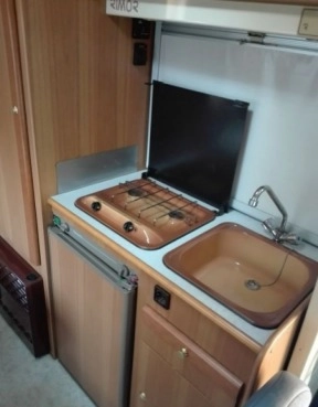                         Ford Transit 2.5D 1995 r. zarejestrowany na 6 osób - zdjęcie 3
                        