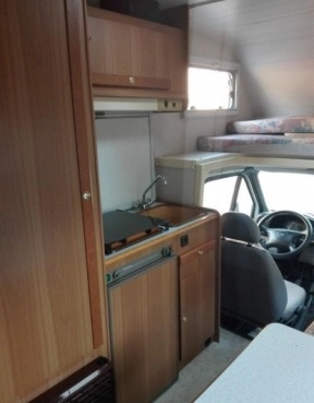                         Ford Transit 2.5D 1995 r. zarejestrowany na 6 osób - zdjęcie 4
                        