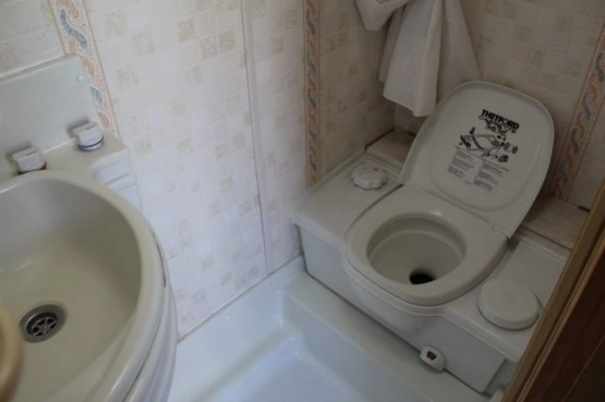                         Przyczepka kempingowa Elddis Swift Archway - zdjęcie 3
                        