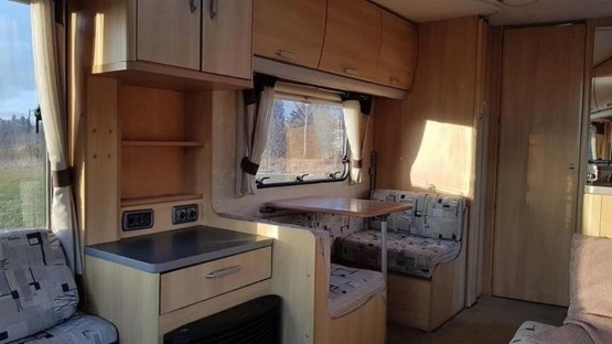                         Przyczepa kempingowa STERLING EUROPA 2005 przedsionek zarejestrowana - zdjęcie 5
                        