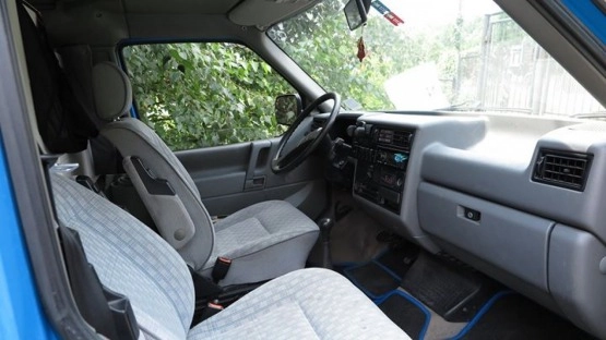                         VW T4 MULTIVAN z podnoszonym dachem WESTFALIA – KAMPER VAN CAMPER - BARCELONA - zdjęcie 4
                        