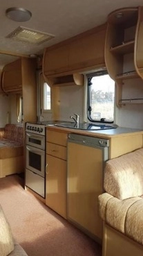                         Przyczepa kempingowa Coachman Amara 5 os., 2005 r., przedsionek, zarejestrowana - zdjęcie 2
                        