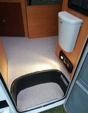                         Kamper Renault Master 3.0 DETHLEFFS - zdjęcie 11
                        