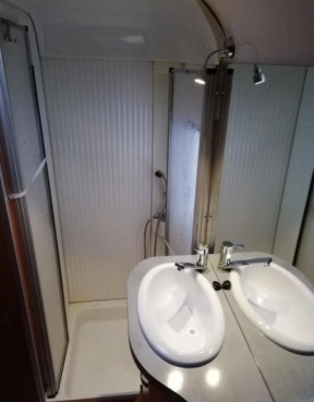                         Kamper Renault Master 3.0 DETHLEFFS - zdjęcie 19
                        