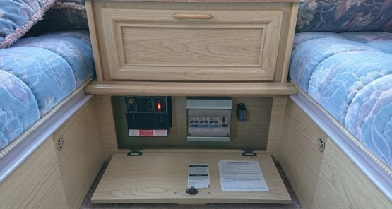                         Compass Lynx 340-2 2000 - zdjęcie 15
                        